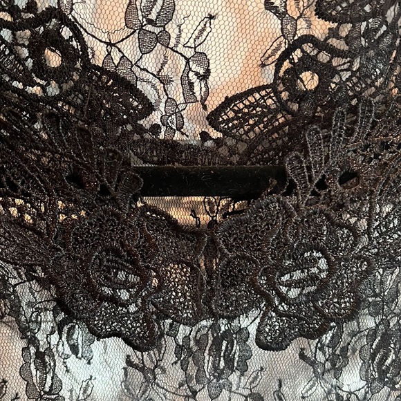 Gorgeous black see through top - Picture 4 of 4